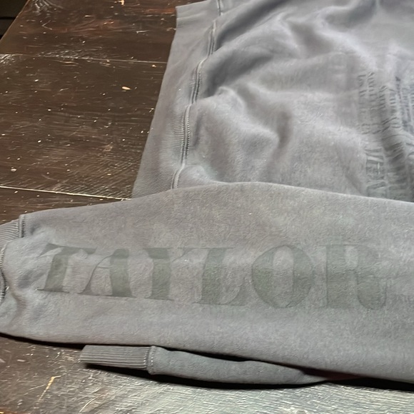 Taylor Swift The Eras Tour Washed Black Tour Hoodie Size M. - Picture 9 of 10